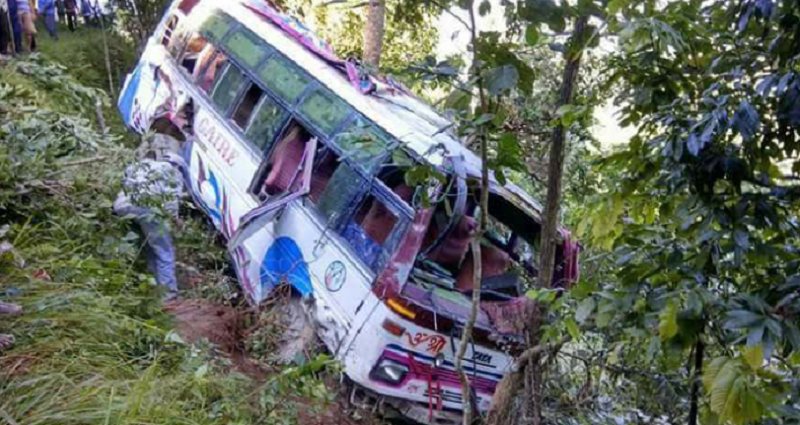 bus-accident-doti-candles khabar