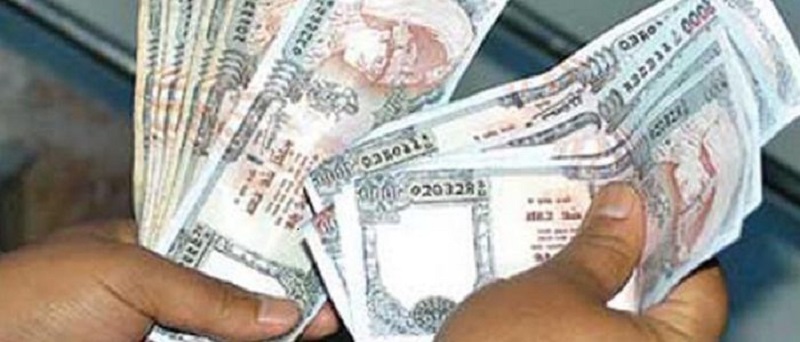 money-paisa-candles khabar