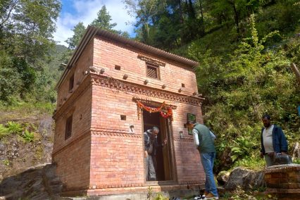 पुनःनिर्माण सुरु भएको तीन वर्षसम्म अलपत्र बालेश्वरी मन्दिर