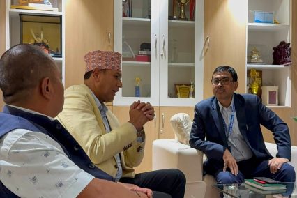 ओखलढुङ्गाको विद्युत् समस्या समाधान गर्न प्राधिकरणसँग खतिवडाको आग्रह
